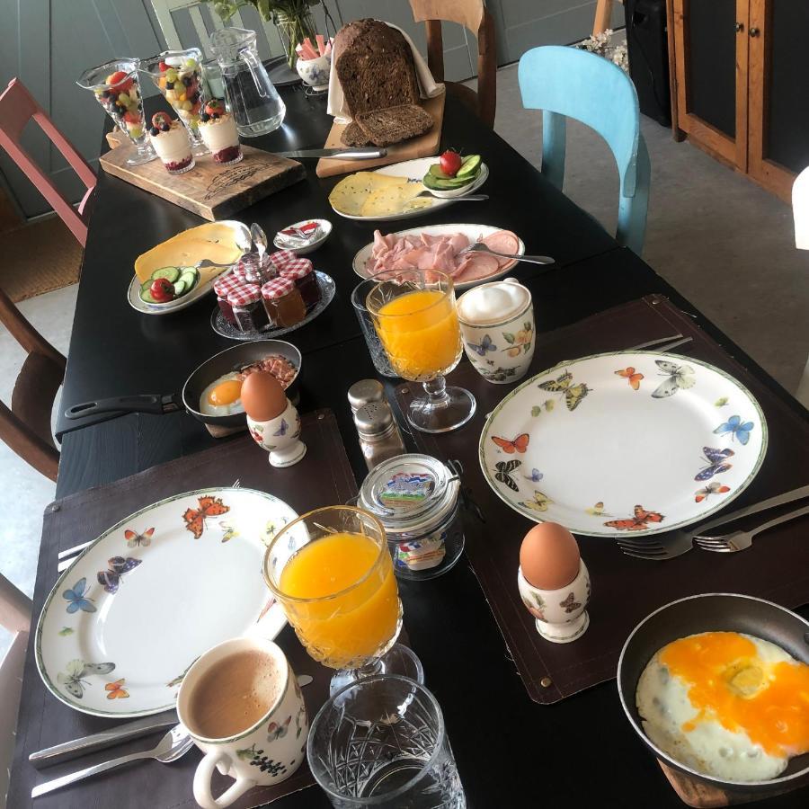 B&B Bij Tante Teun Нальдвийк Экстерьер фото